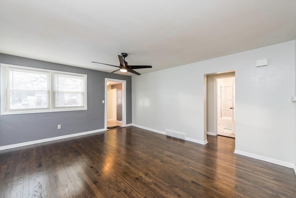 2317 Gideon Avenue, Zion, IL 60099