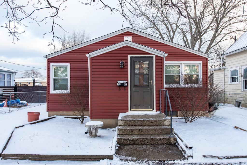 2317 Gideon Avenue, Zion, IL 60099