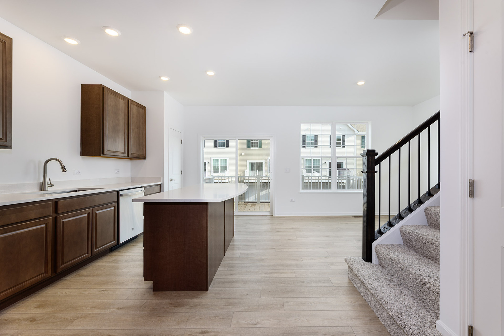 1703 Neubauer Circle, Lindenhurst, IL 60046