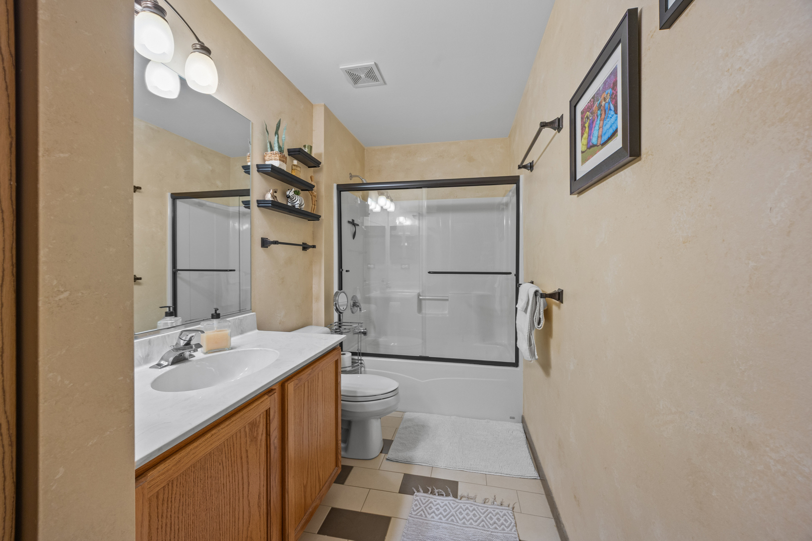 192 Brompton Lane #B, Sugar Grove, IL 60554