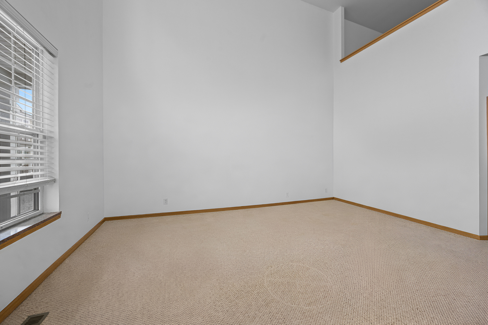 192 Brompton Lane #B, Sugar Grove, IL 60554