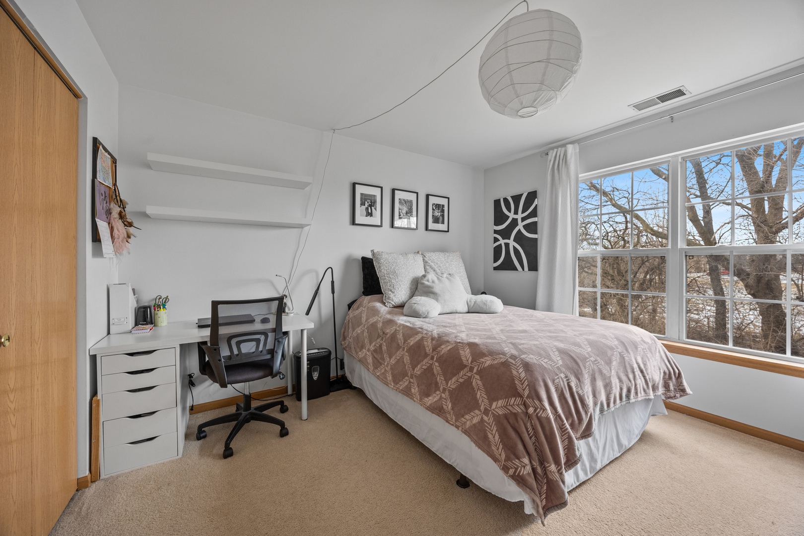 192 Brompton Lane #B, Sugar Grove, IL 60554