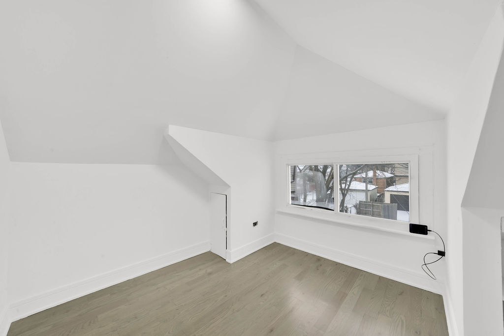 6818 S Wood Street, Chicago, IL 60636