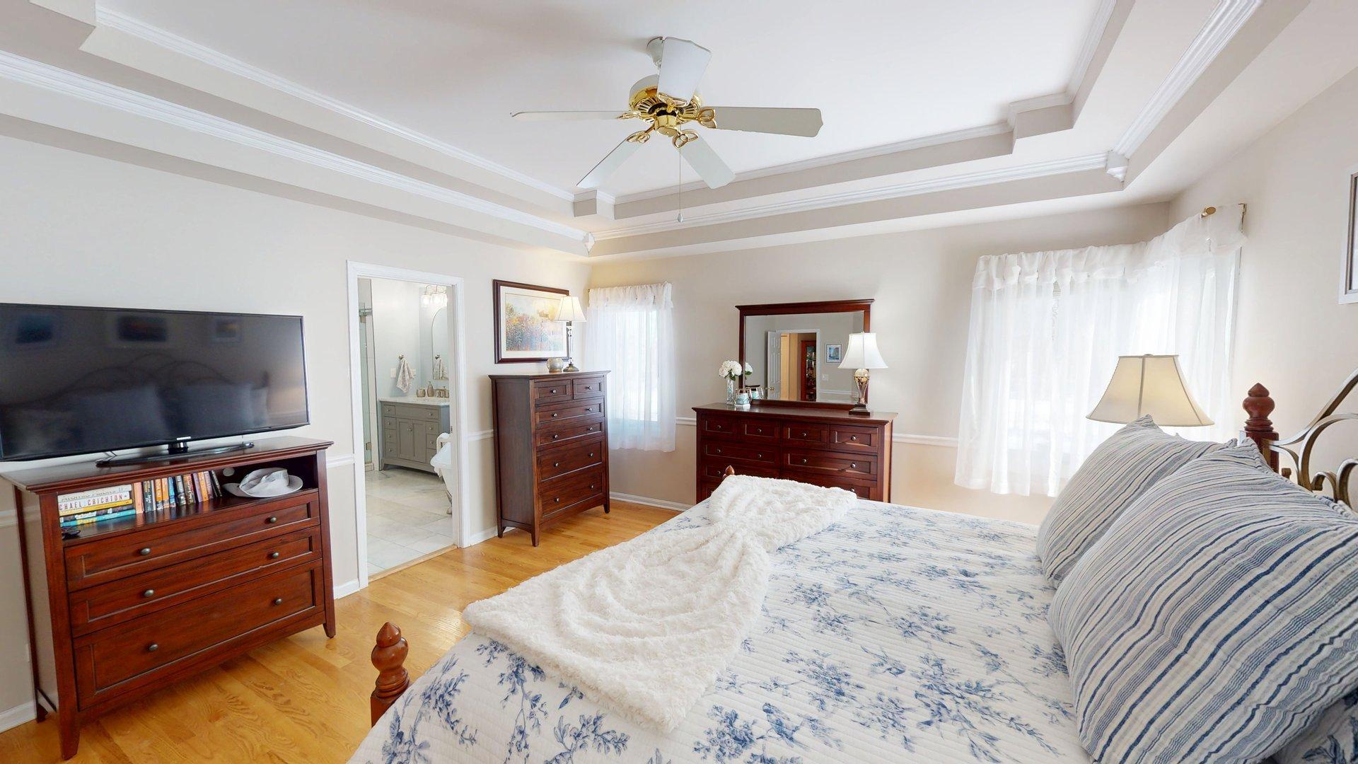 1107 VINEYARD Drive, Gurnee, IL 60031