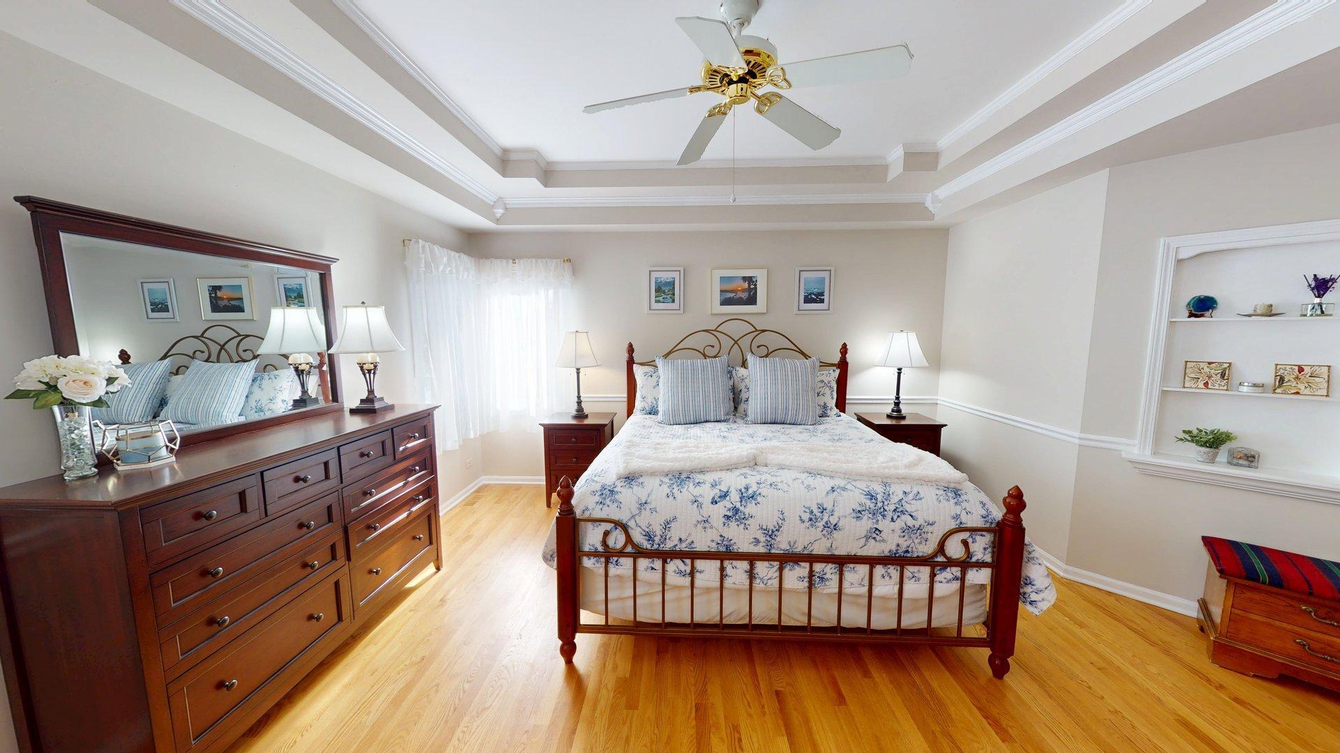 1107 VINEYARD Drive, Gurnee, IL 60031