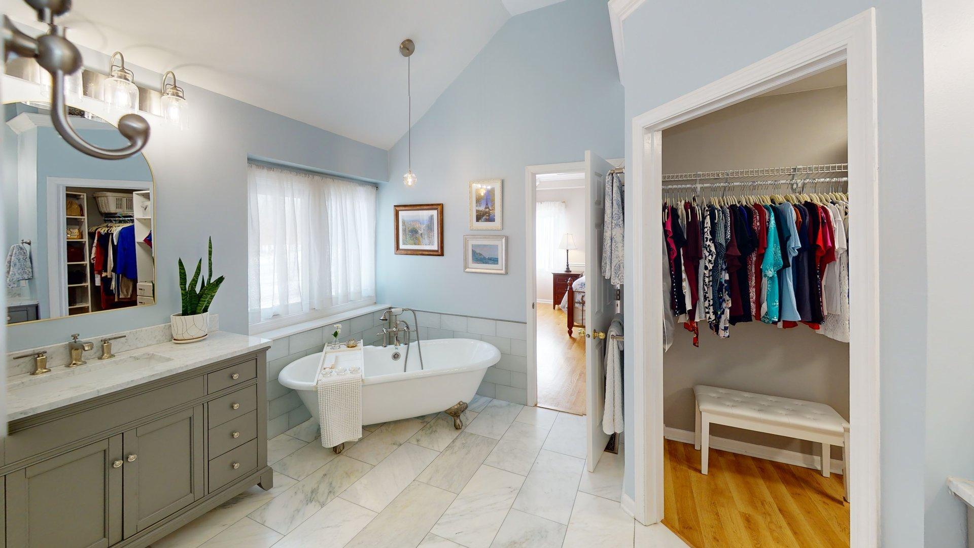 1107 VINEYARD Drive, Gurnee, IL 60031