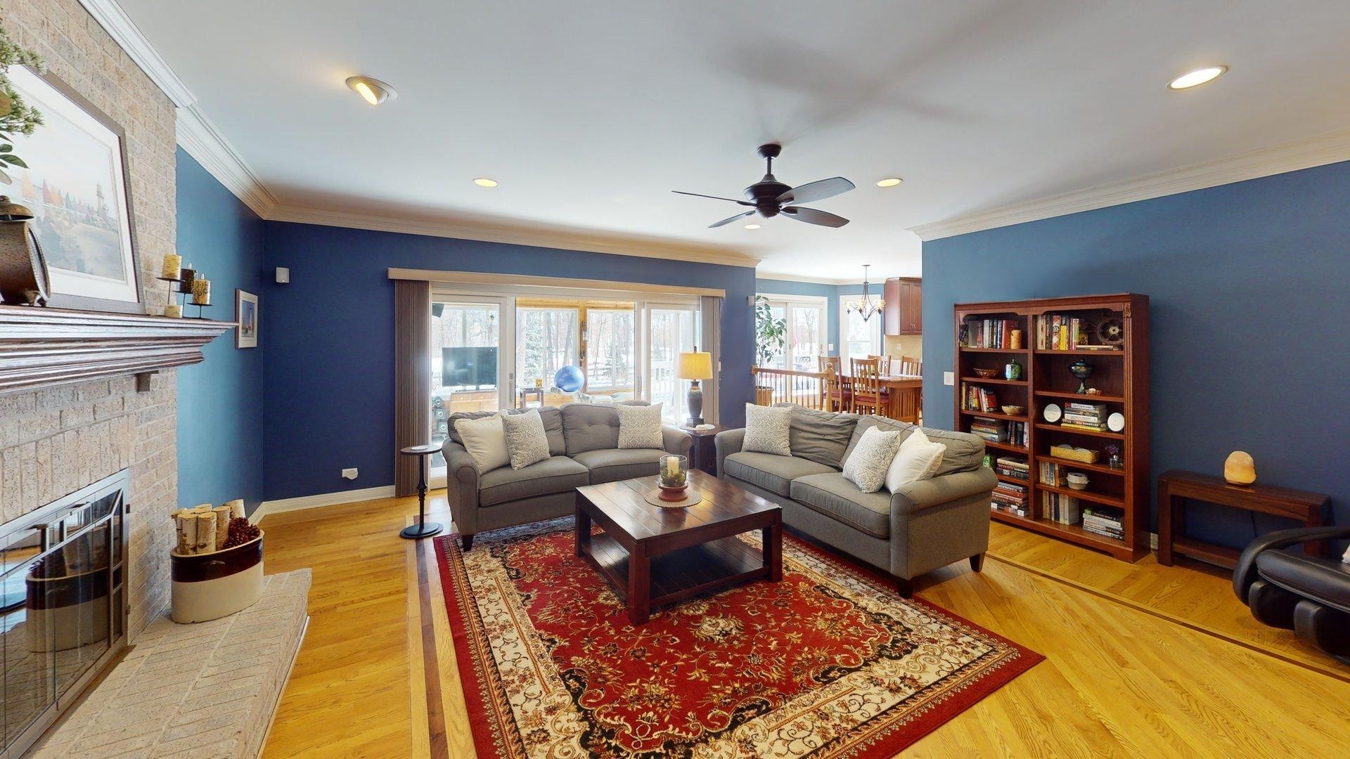 1107 VINEYARD Drive, Gurnee, IL 60031