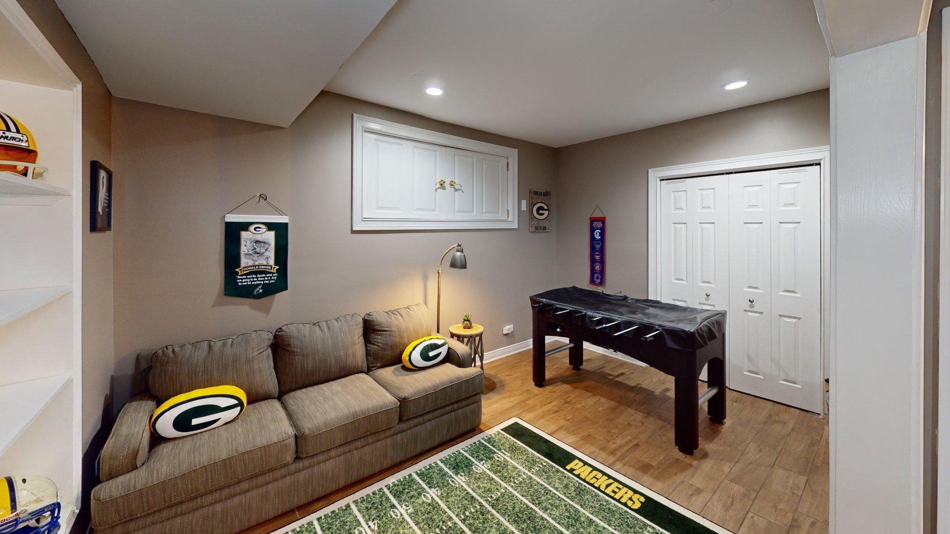 1107 VINEYARD Drive, Gurnee, IL 60031