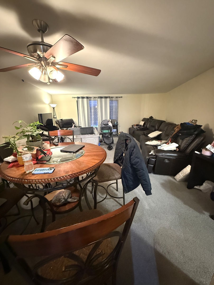 3900 W 95th Street #305, Evergreen Park, IL 60805