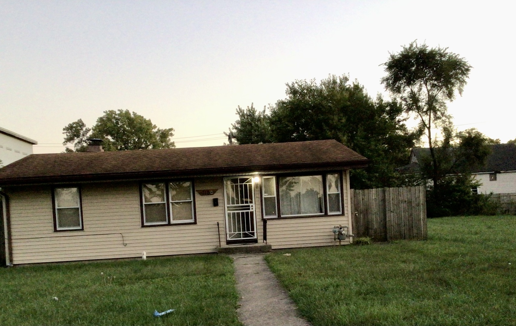 110 W 150th Street, Harvey, IL 60426