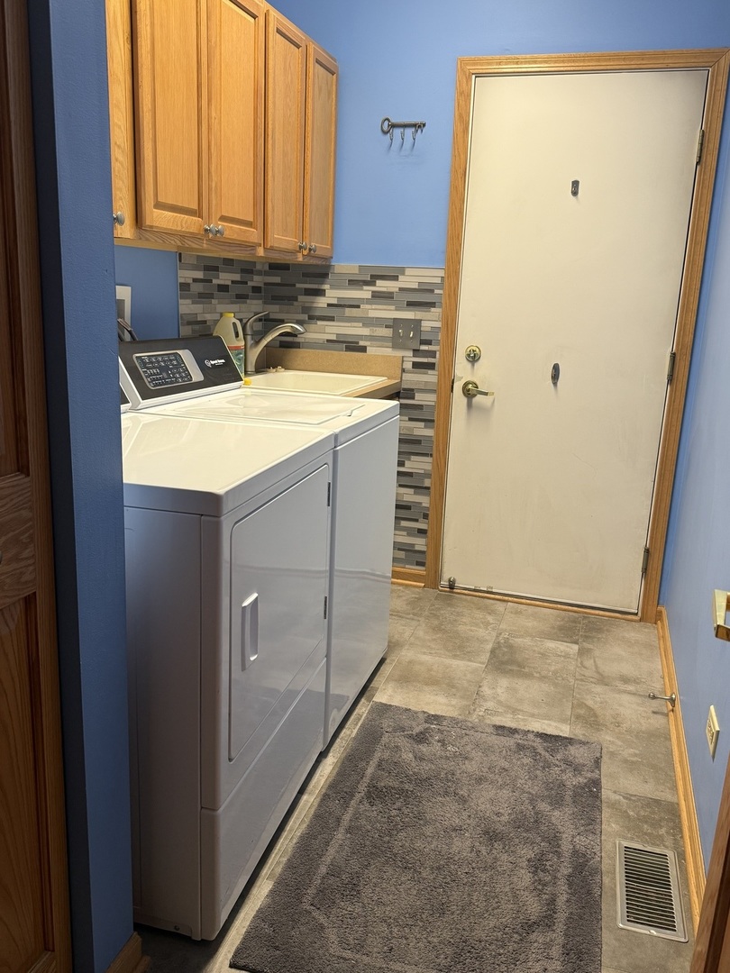 1471 W Grand Haven Road, Romeoville, IL 60446