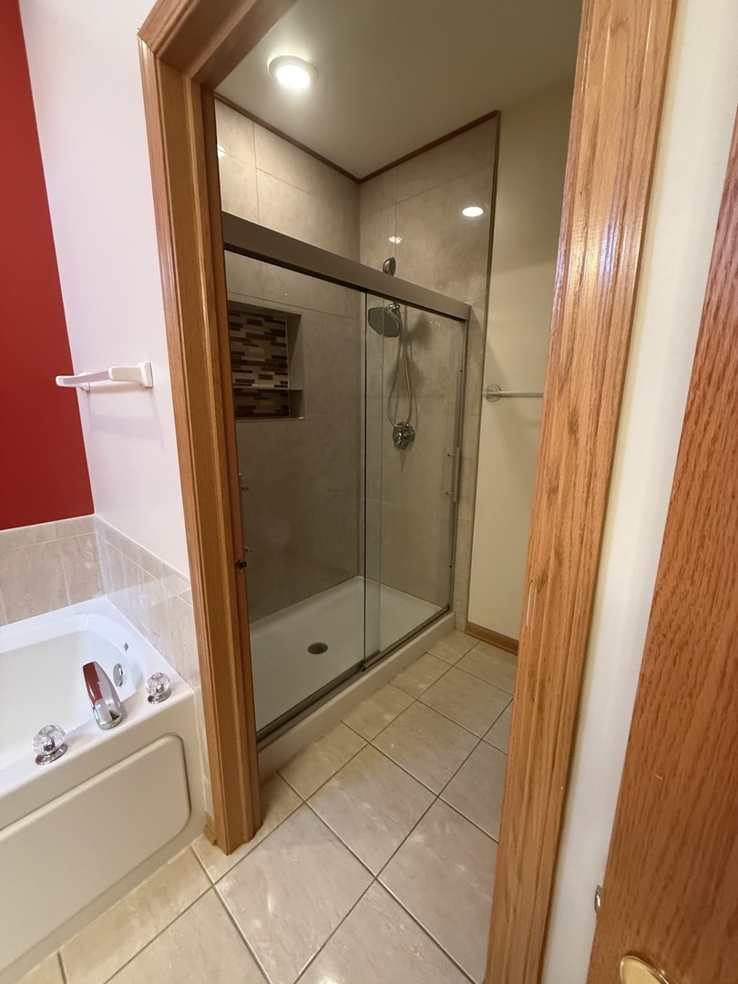 1471 W Grand Haven Road, Romeoville, IL 60446