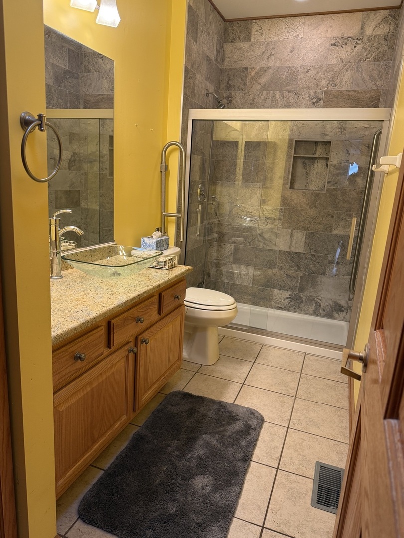 1471 W Grand Haven Road, Romeoville, IL 60446