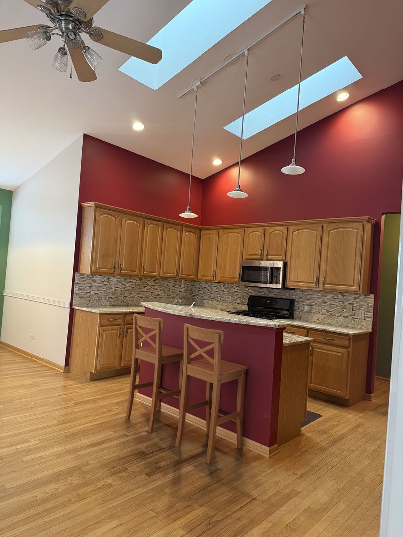 1471 W Grand Haven Road, Romeoville, IL 60446