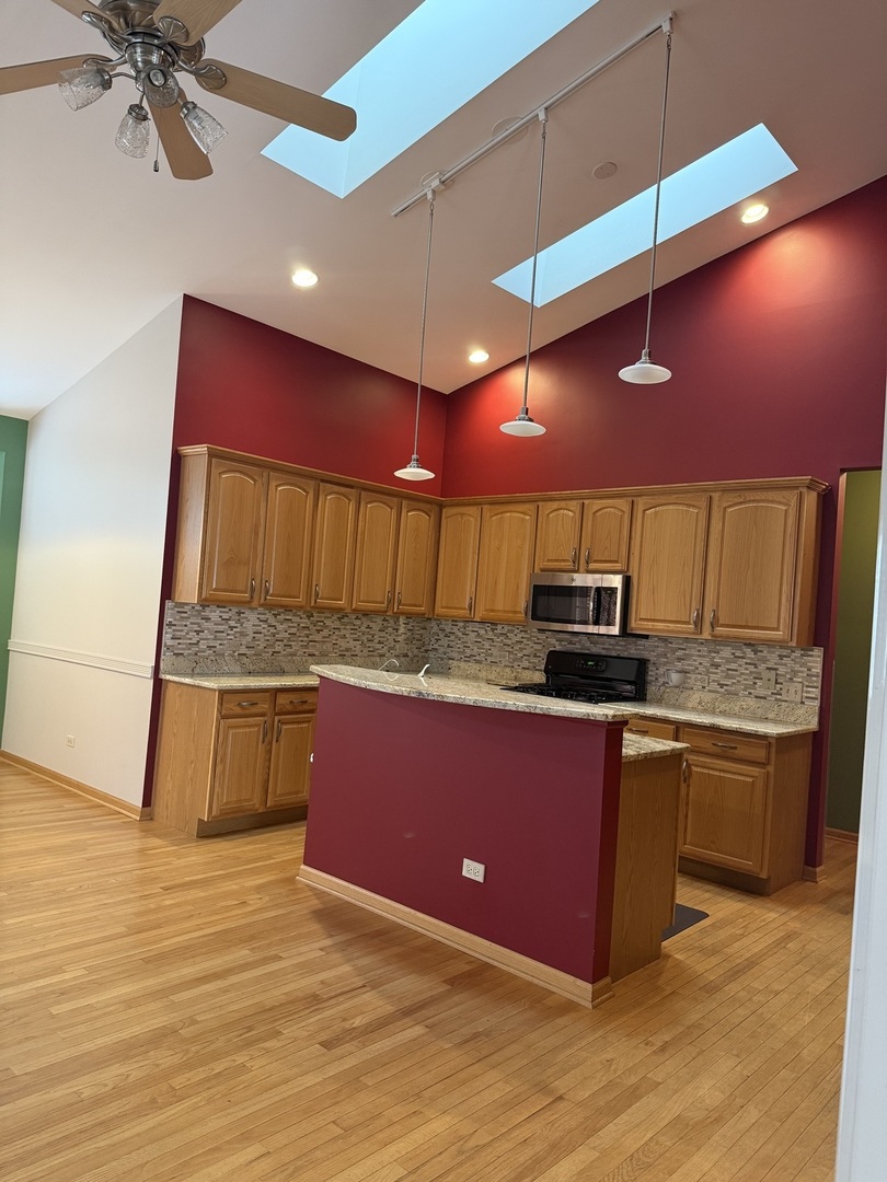 1471 W Grand Haven Road, Romeoville, IL 60446