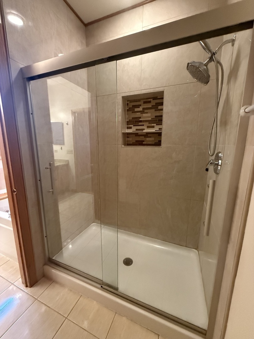 1471 W Grand Haven Road, Romeoville, IL 60446