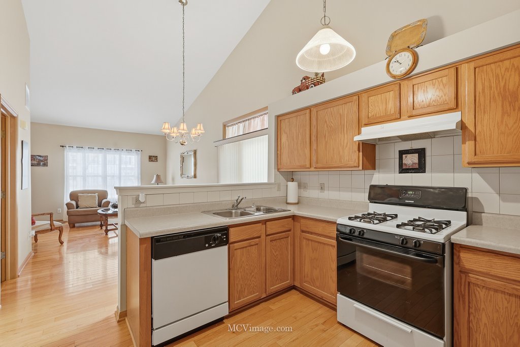 1732 Sierra Trail, Romeoville, IL 60446