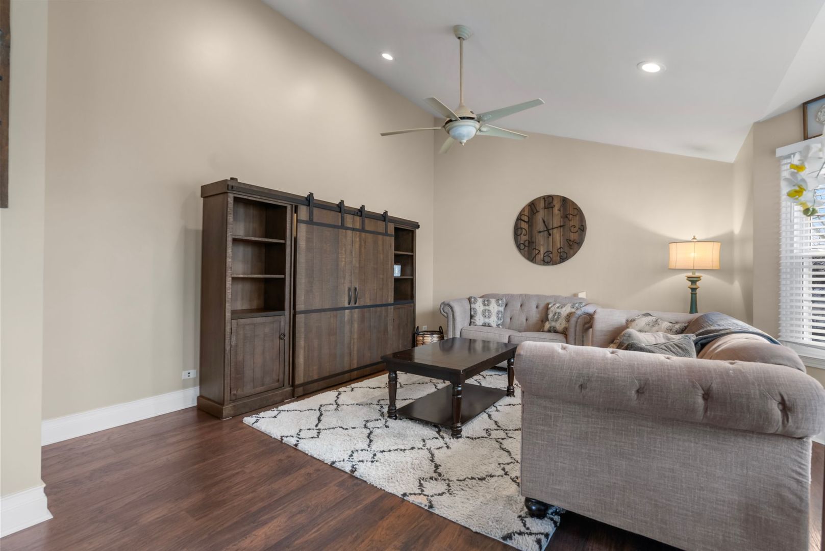 25407 S Yellow Pine Drive, Channahon, IL 60410