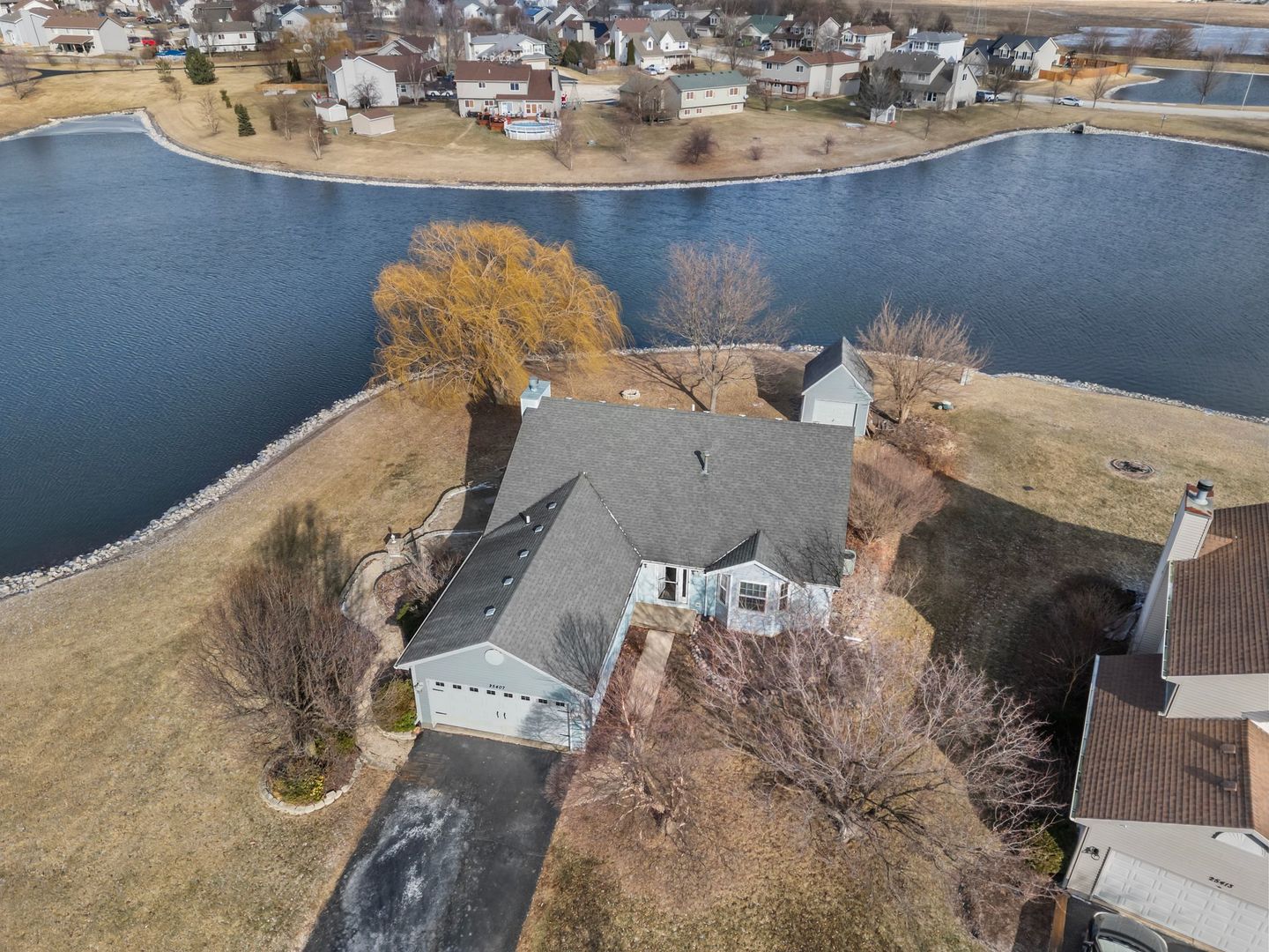 25407 S Yellow Pine Drive, Channahon, IL 60410