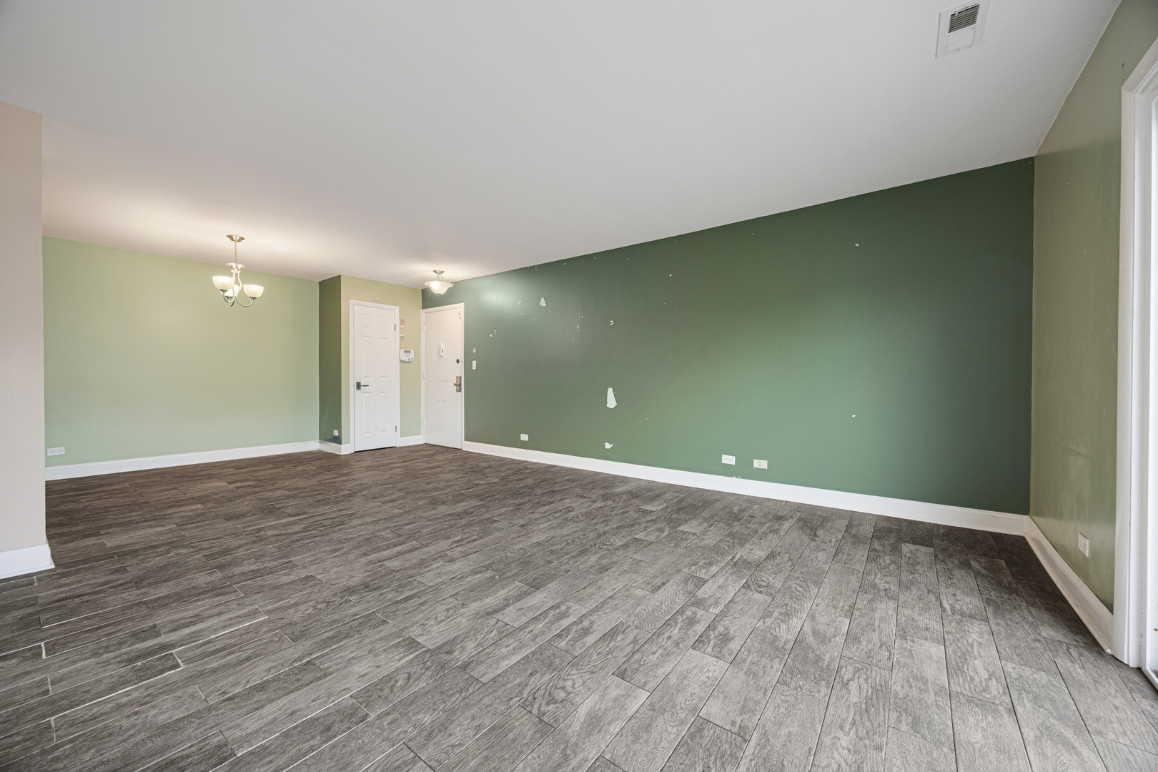 1900 Plum Grove Road #2C, Rolling Meadows, IL 60008