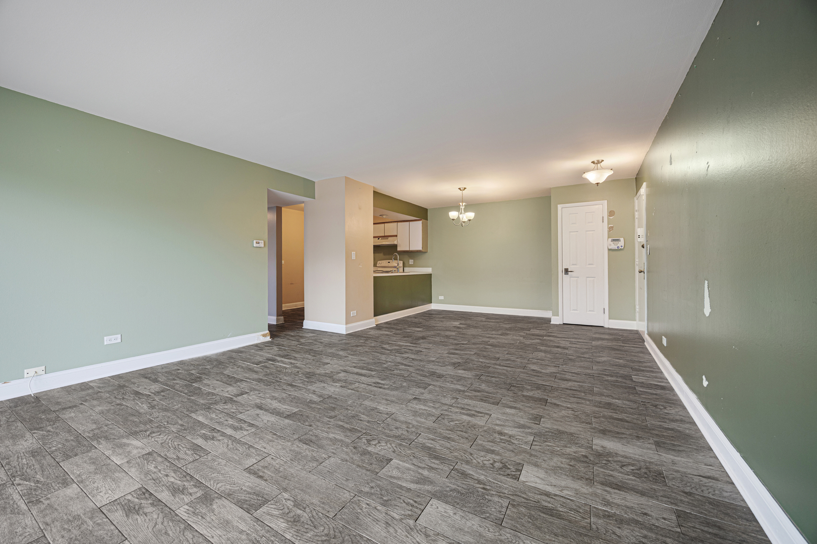 1900 Plum Grove Road #2C, Rolling Meadows, IL 60008