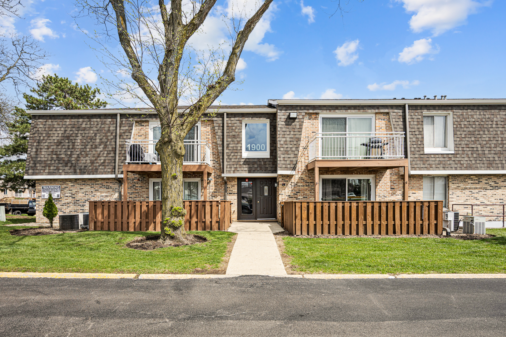 1900 Plum Grove Road #2C, Rolling Meadows, IL 60008