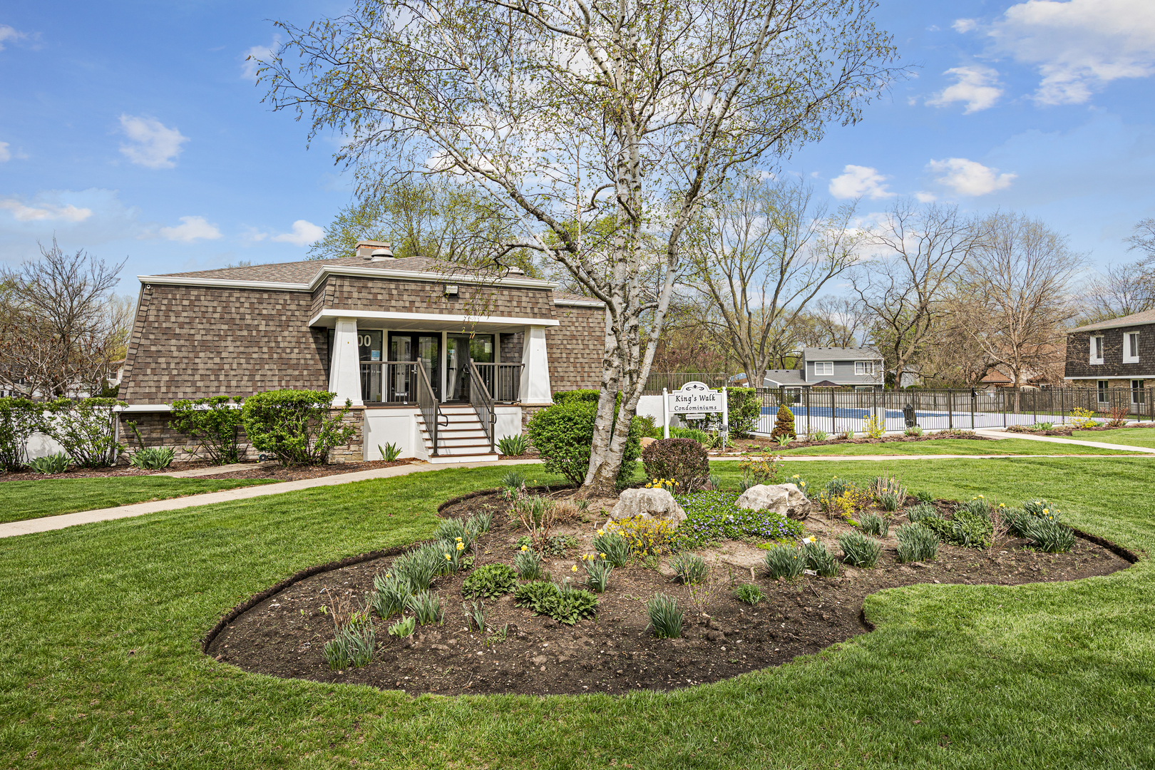 1900 Plum Grove Road #2C, Rolling Meadows, IL 60008