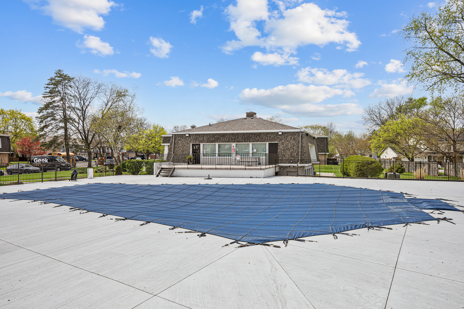 1900 Plum Grove Road #2C, Rolling Meadows, IL 60008