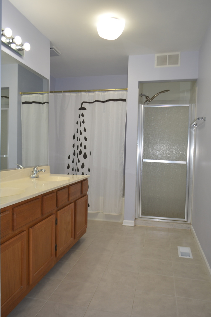 489 W PARKSIDE Drive, Palatine, IL 60067