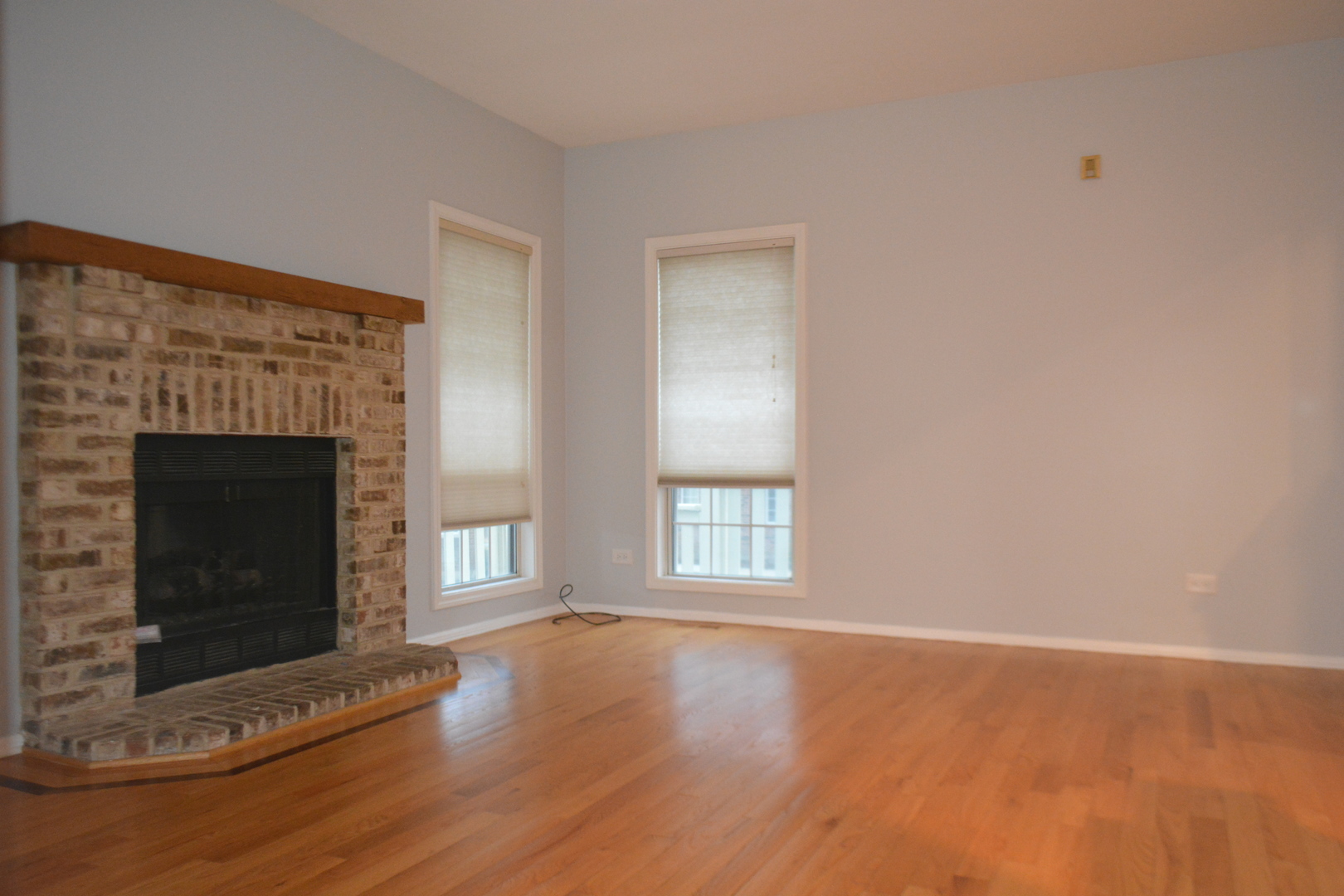 489 W PARKSIDE Drive, Palatine, IL 60067