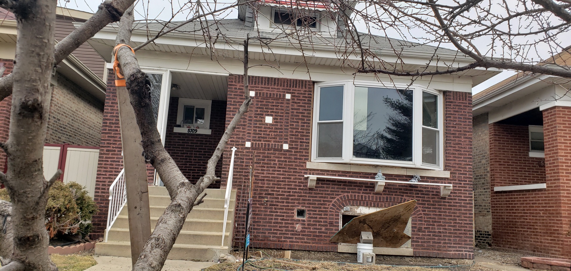 5709 S Mozart Street, Chicago, IL 60629