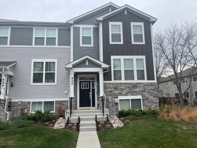 522 Wolverine Drive #522, Aurora, IL 60502
