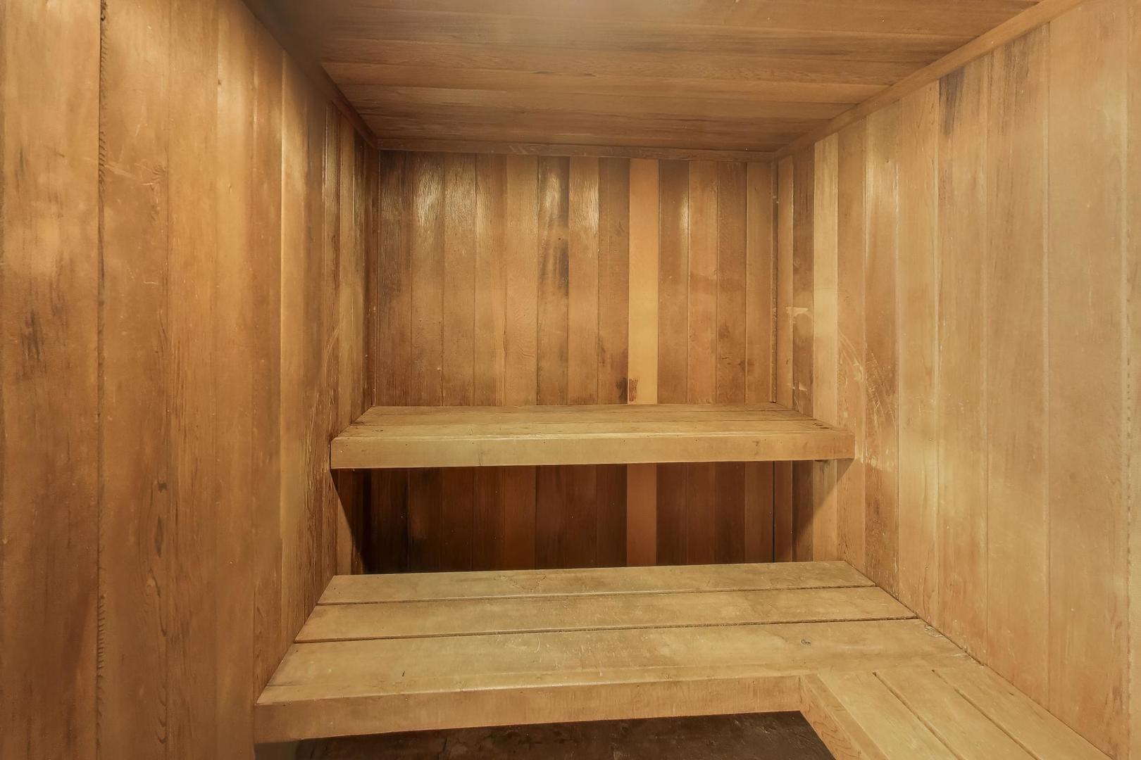 841 N York Street #109, Elmhurst, IL 60126