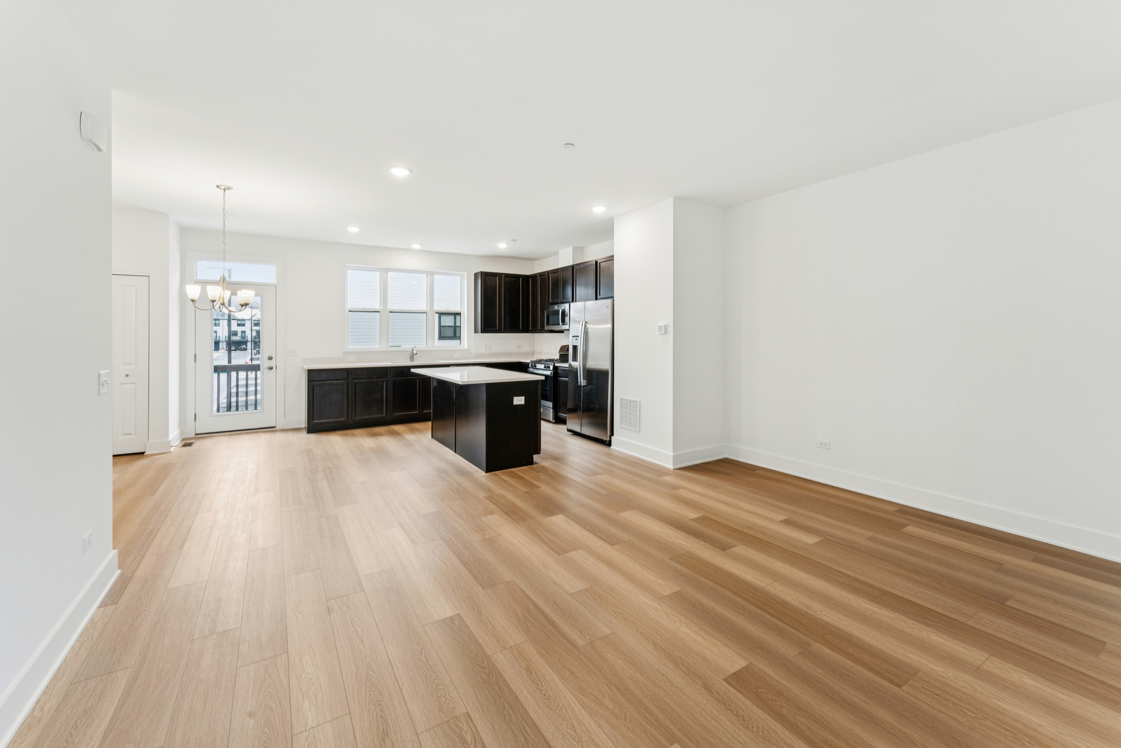 8377 Mulberry Avenue, Morton Grove, IL 60053