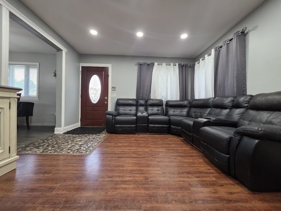 10530 S 82nd Court, Palos Hills, IL 60465