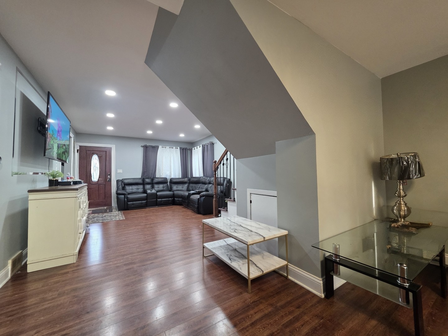 10530 S 82nd Court, Palos Hills, IL 60465