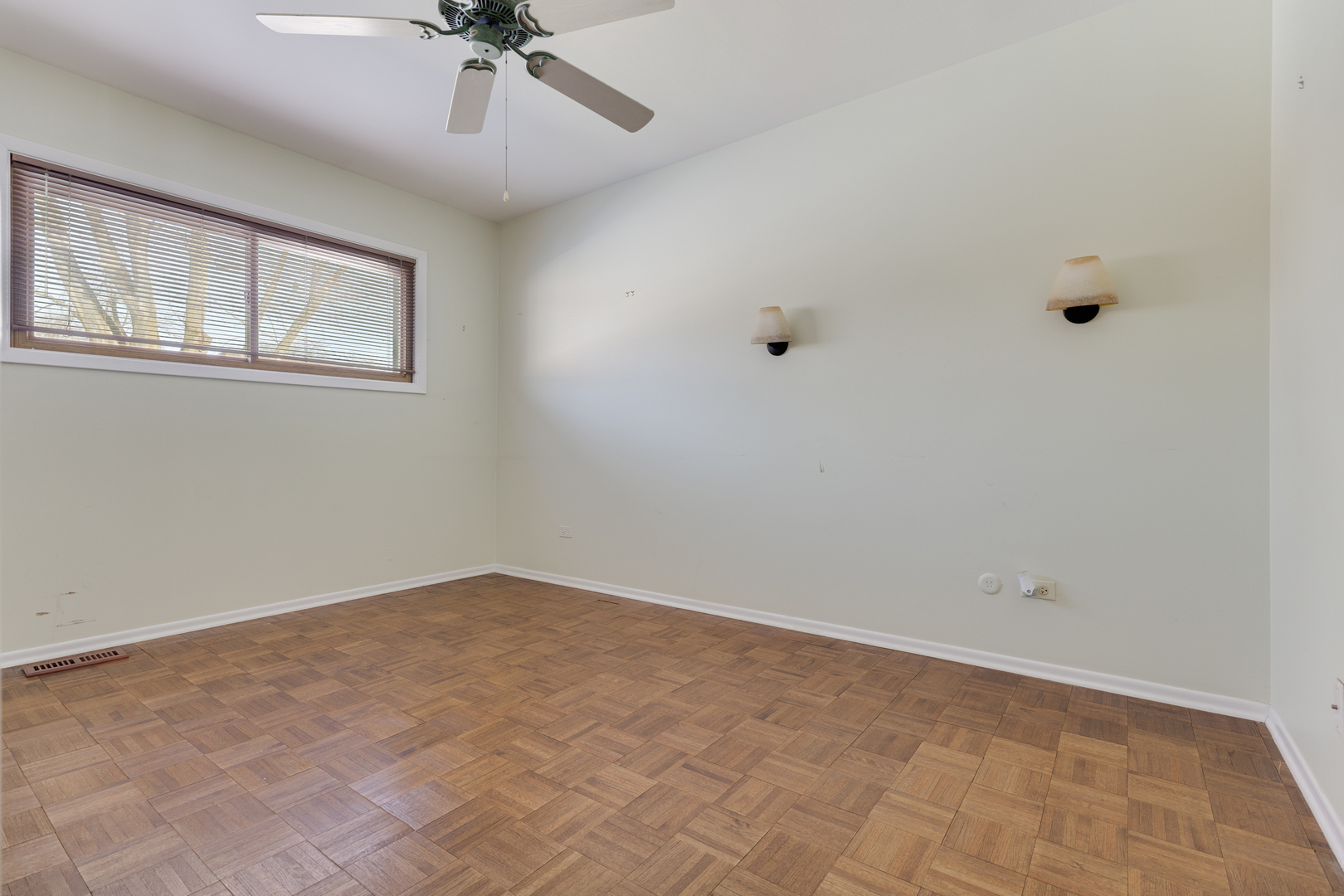 18W088 16th Street, Villa Park, IL 60181