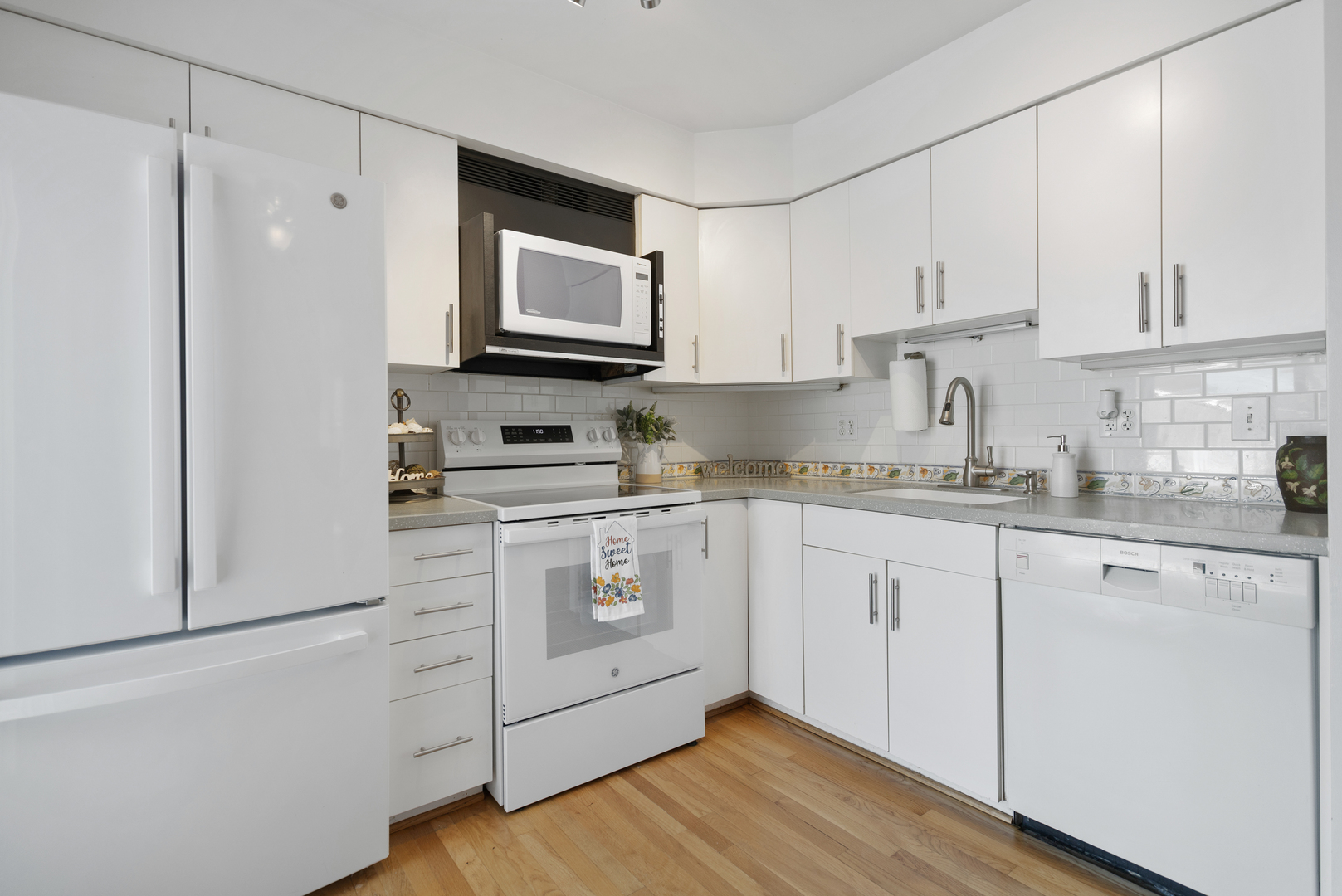 18W088 16th Street, Villa Park, IL 60181