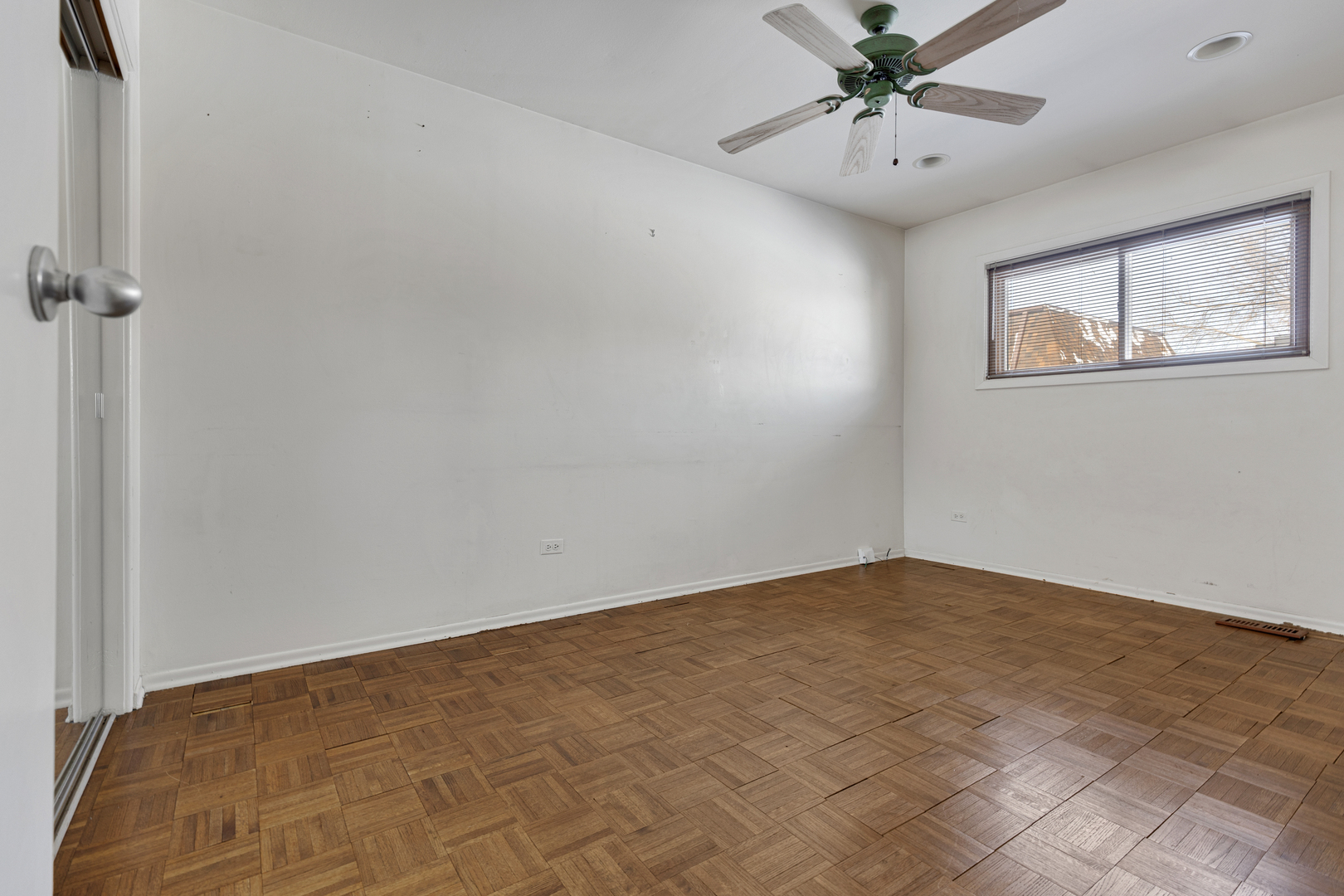 18W088 16th Street, Villa Park, IL 60181