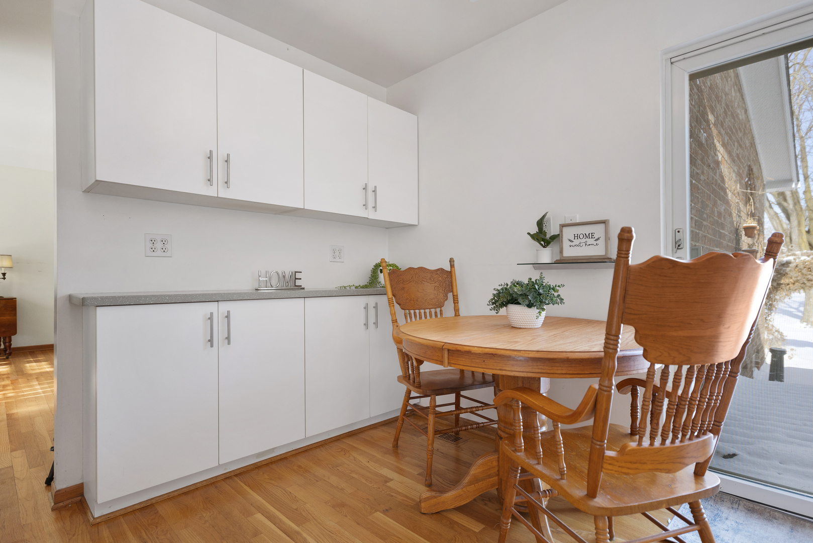 18W088 16th Street, Villa Park, IL 60181