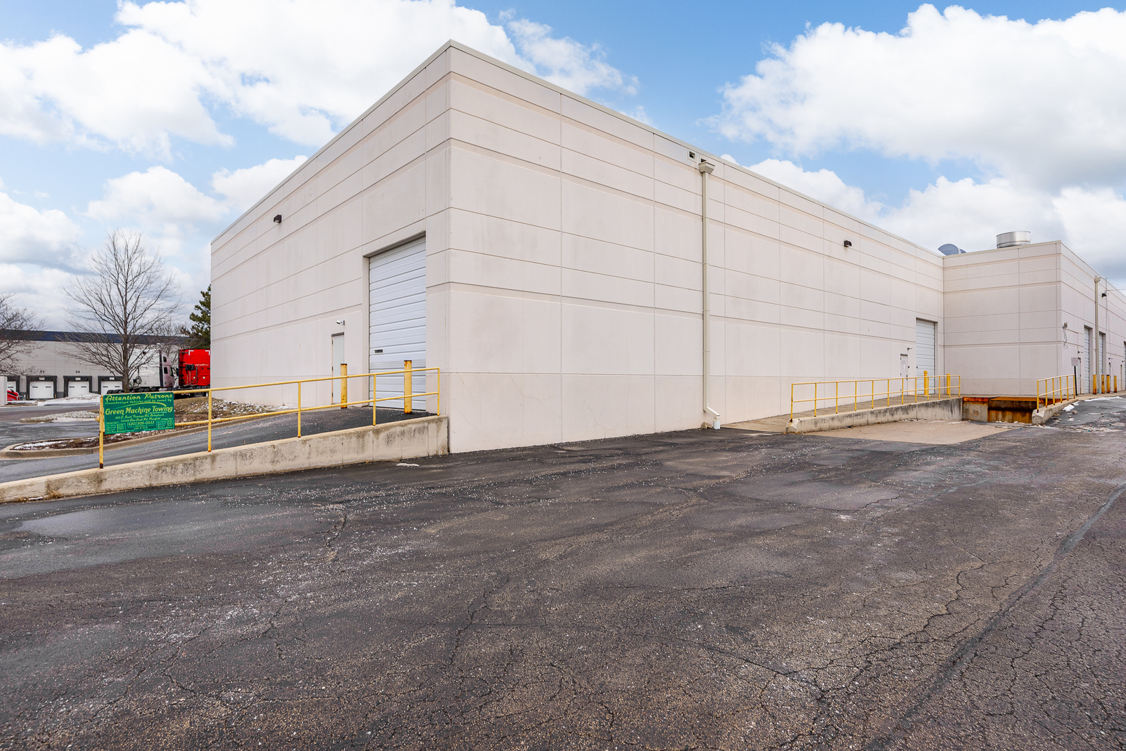 475 Quadrangle Drive #F, Bolingbrook, IL 60440