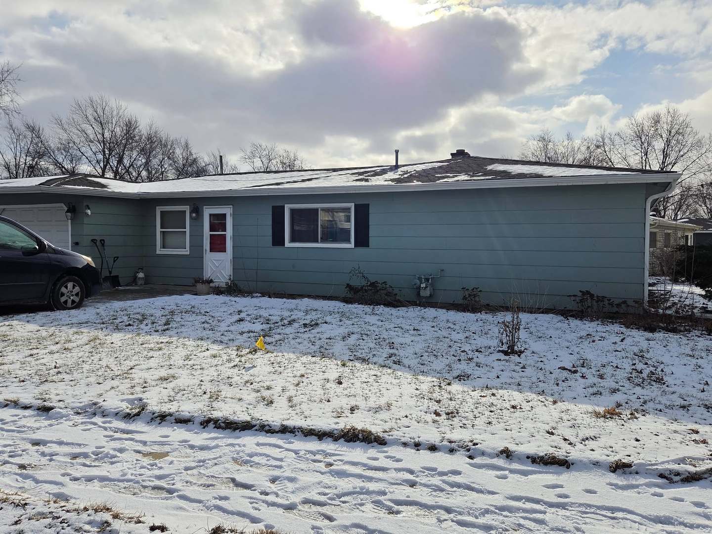 601 Ridgewood Road, Streamwood, IL 60107