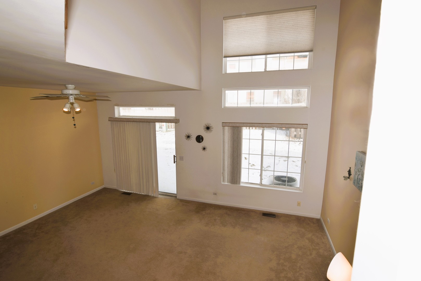 939 Mesa Drive, Lake In The Hills, IL 60156