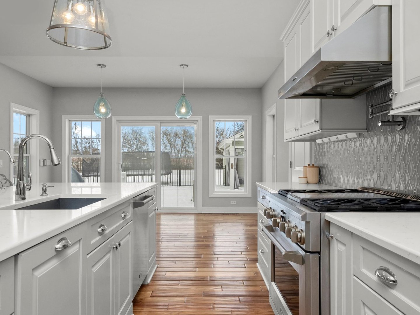 5119 Autumn Way, Johnsburg, IL 60051