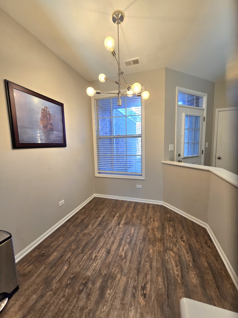 273 W 20th Street, Lombard, IL 60148