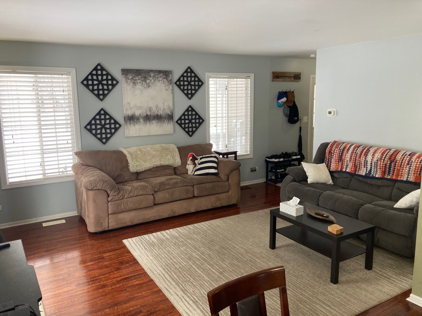 522 Lowell Drive, South Elgin, IL 60177