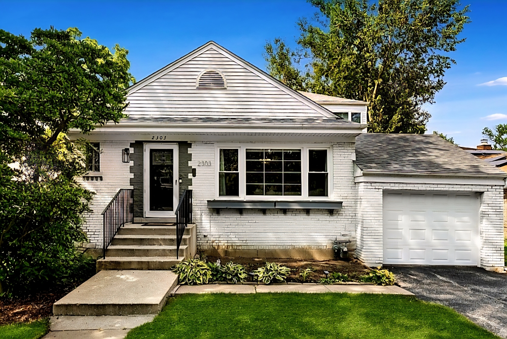 2303 Hutchison Road, Flossmoor, IL 60422