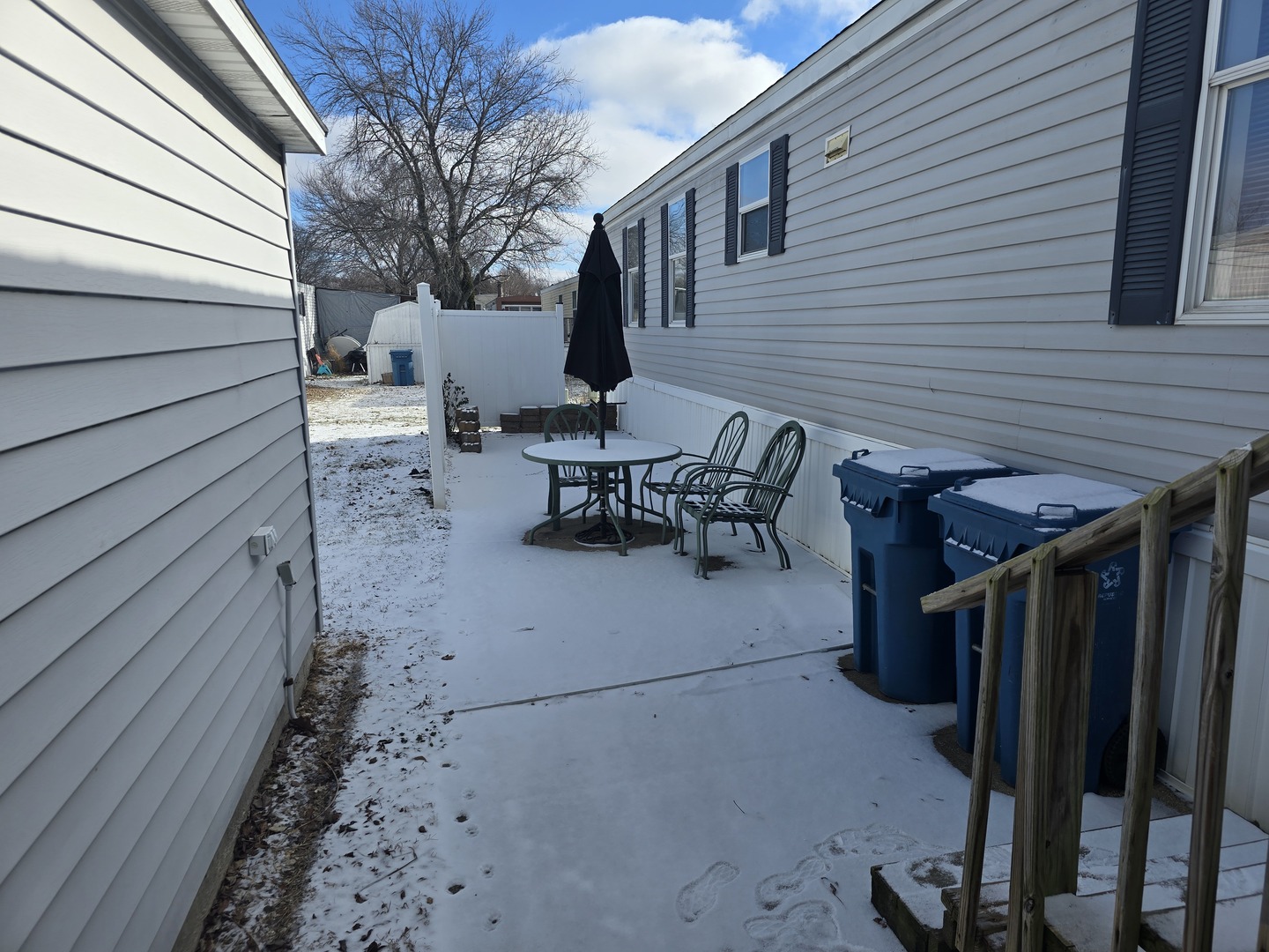 6 Leo Drive, Bloomington, IL 61701