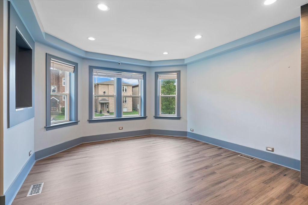 2115 Kenilworth Avenue, Berwyn, IL 60402