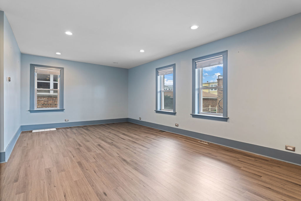 2115 Kenilworth Avenue, Berwyn, IL 60402